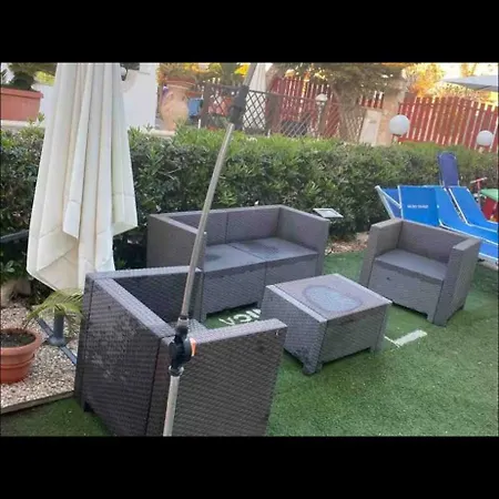 Casa Vacanza Diego Disponibile Con Vasto Giardino Posto Auto Torre Lapillo