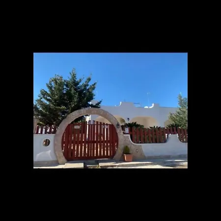 Casa Vacanza Diego Disponibile Con Vasto Giardino Posto Auto Apartment *